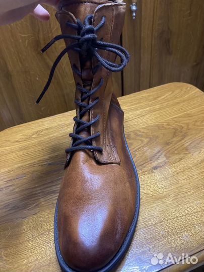 Фирменные ботинки кожа Bugatti новые