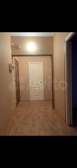 1-к. квартира, 39 м², 1/9 эт.