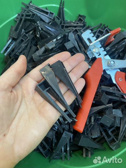 Клинья и зажимы свп