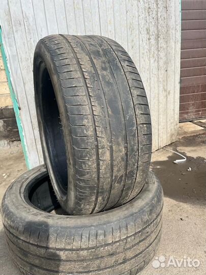 Pirelli P Zero 275/40 R19
