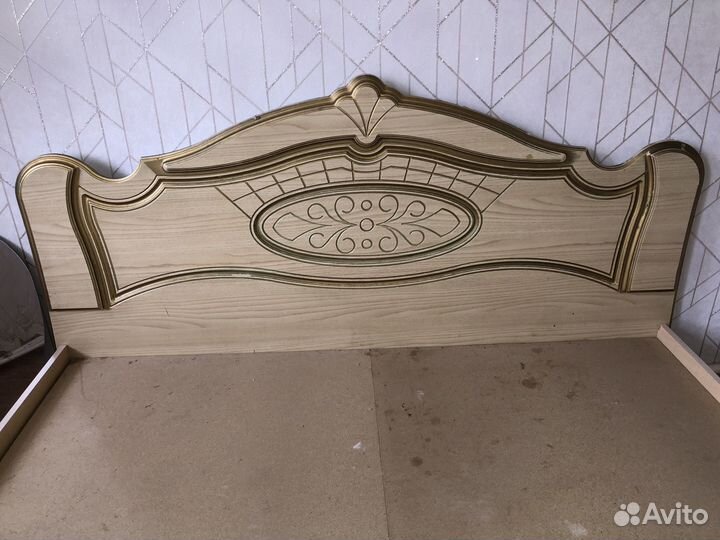 Кровать двухспальная