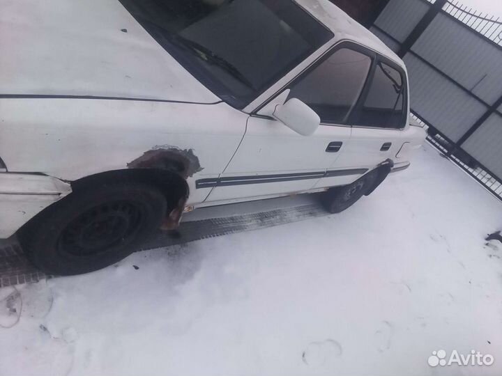 Toyota Corolla 1.6 AT, 1990, 400 000 км