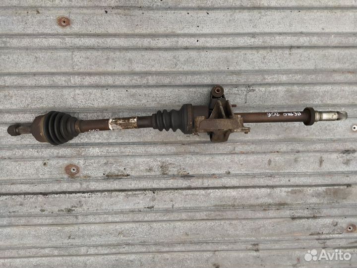 Привод передний правый Peugeot 206