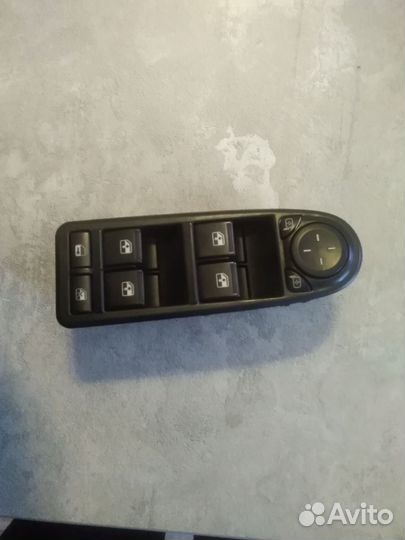 Блок управления стеклоподъемниками