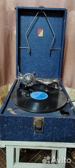 Патефон из СССР 1956 год