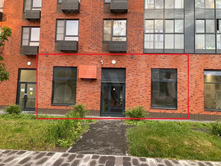 Торговое помещение с отделкой в жилмассиве - 60м2