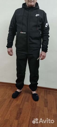 Спортивные костюмы
