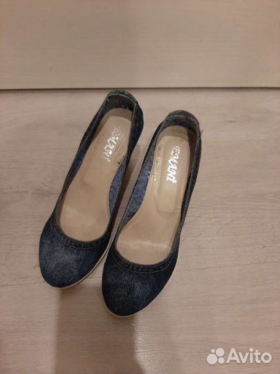 Туфли женские