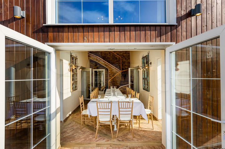 Коттедж 300 м² на участке 12 сот.