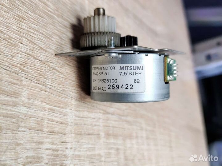 Двигатель выхода 302FB25100 kyocera TA220