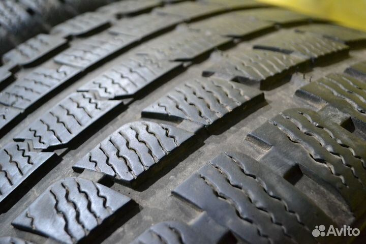 Kumho WinterCraft KW27 245/45 R18