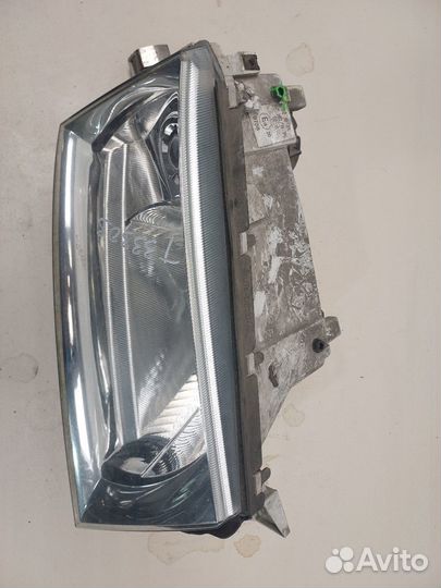 Фара (передняя) Skoda Octavia Tour, 2003