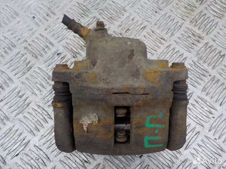 Суппорт тормозной передний правый Renault Logan 20