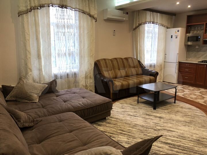 2-к. квартира, 56 м², 2/5 эт.
