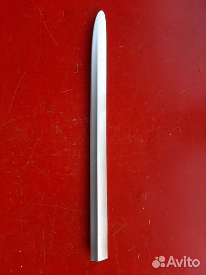 Молдинг на дверь передний правый Nissan Almera