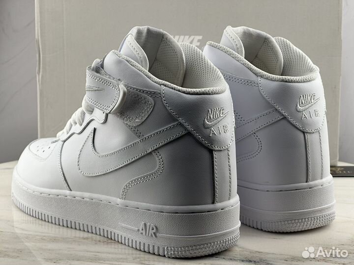 Кроссовки Nike Air Force 1 Mid White