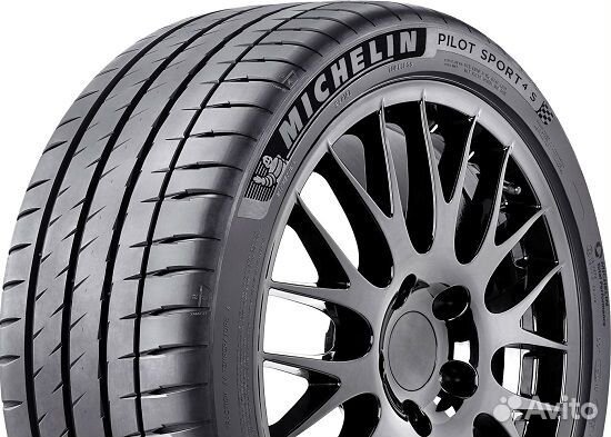 Michelin Pilot Sport 4 S 295/35 R20