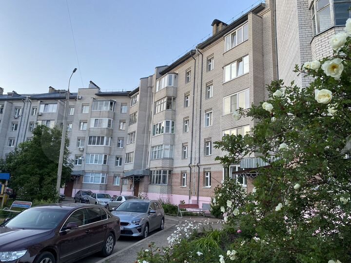 1-к. квартира, 48 м², 4/5 эт.