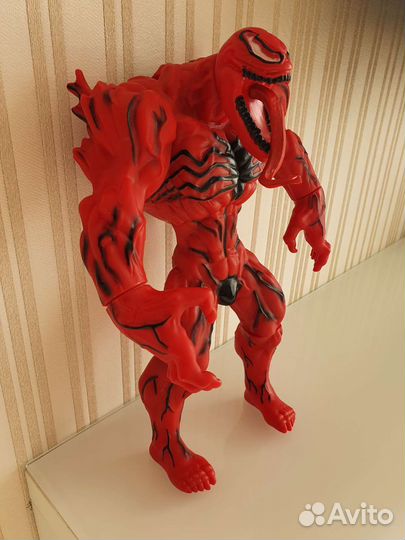 Веном красный Карнаж 30 см