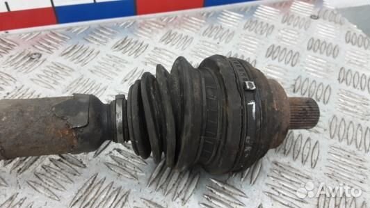 Привод передний правый volkswagen passat B6 (GDN06
