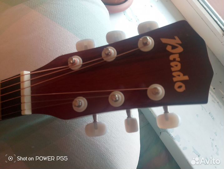 Шестиструнная гитара,новая