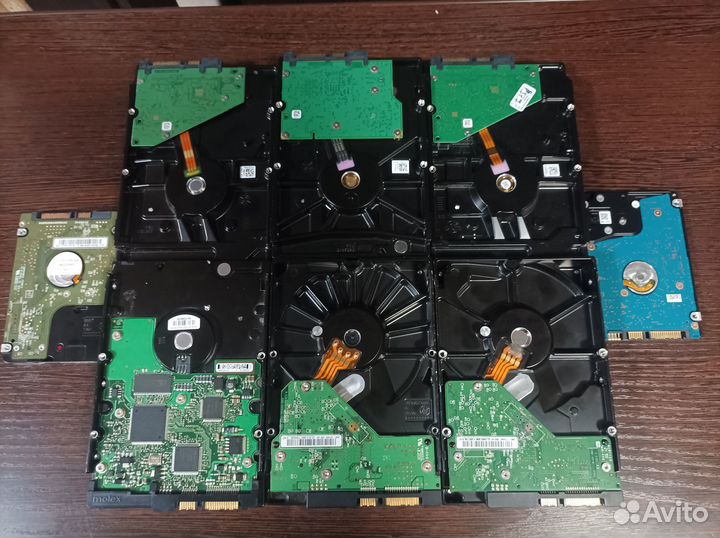 Кучка жестких дисков до 2 TB