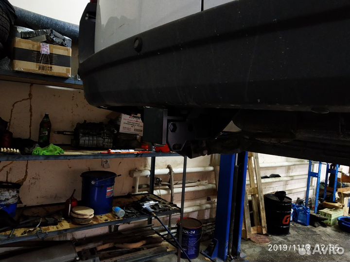 Фаркоп съемный квадрат (американка)