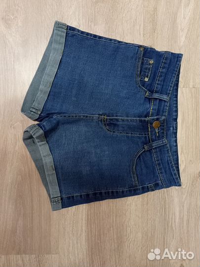 Джинсовые шорты на девочку 134