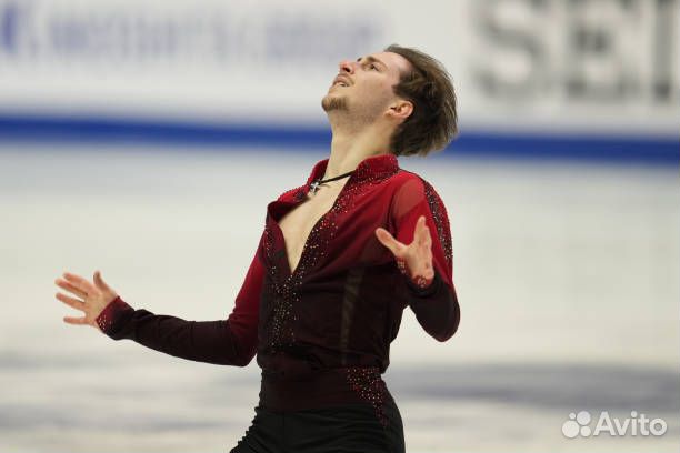 Тренер по фигурному катанию