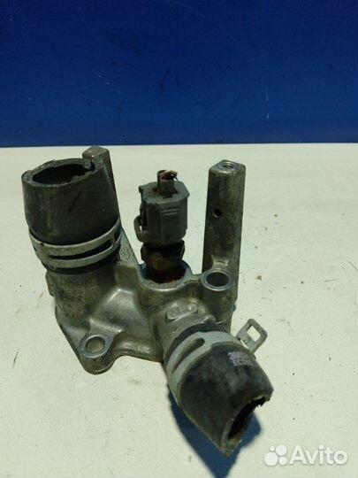 Фланец системы охлаждения Ford Focus CB2 hwda