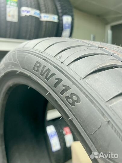 Bearway BW118 285/45 R20 96U