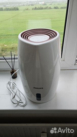 Увлажнитель воздуха Philips hu2716/10