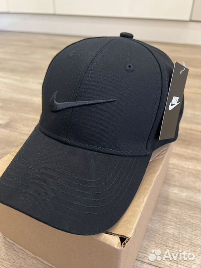 Бейсболка Nike black