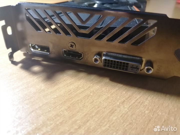 Видеокартa RX 560 4 gb