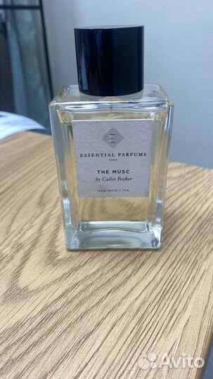 Essential parfums paris the musc
