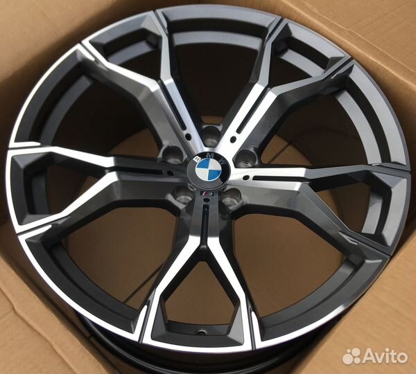 Диски на BMW бмв X5 G05 R22