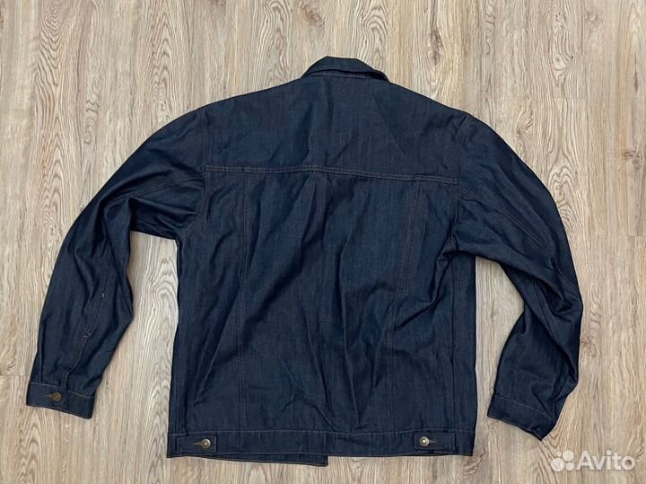Джинсовая куртка
