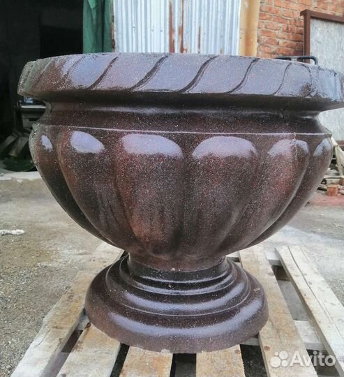 Бетонные вазоны, тротуарная плитка, бордюры