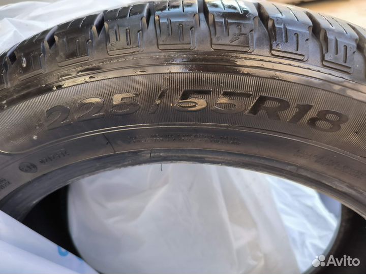 Goodyear EfficientGrip SUV 225/55 R18 98V