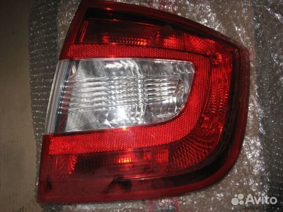 Фонари задние Шкода Рапид 2012-2020