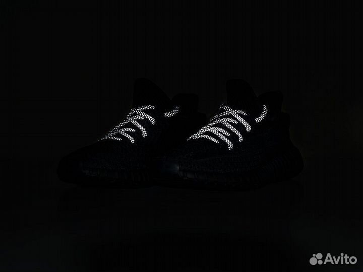 Кроссовки Adidas Yeezy Boost 350 v2 Black (36-45)