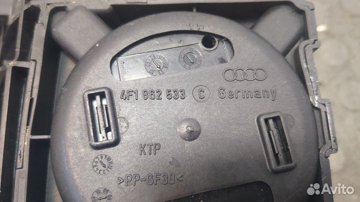 Консоль салона Audi A6 (C6)