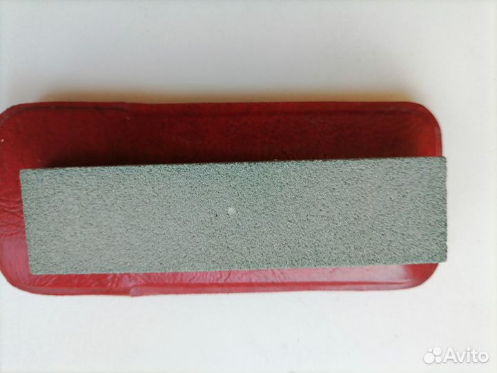 Точильный брусок новый в чехле 