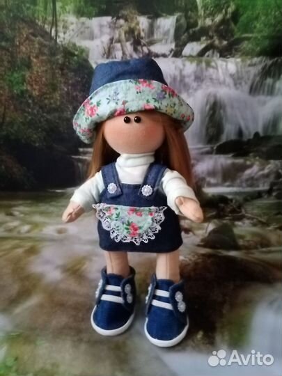 Кукла текстильная
