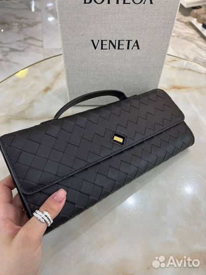 Клатч Bottega Veneta Andiamo Clutch