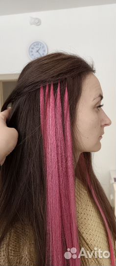 Наращивание цветных прядей