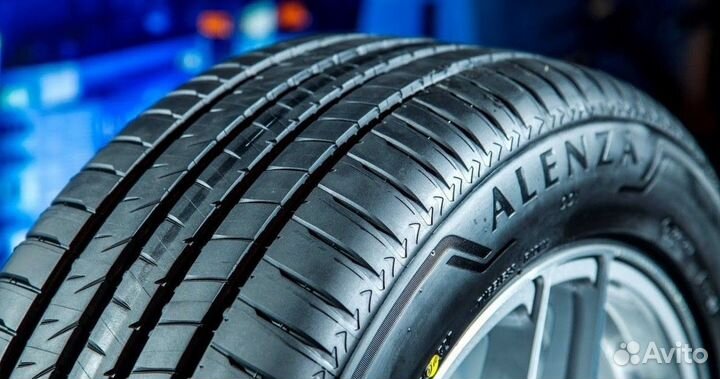 Bridgestone Alenza 001 235/45 R20