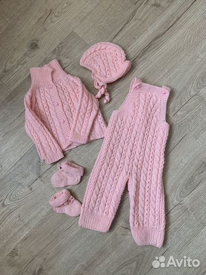 Костюмы на девочку