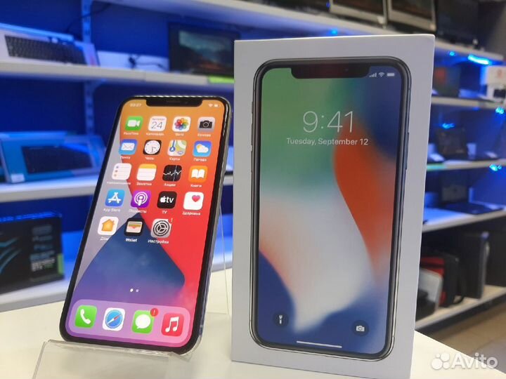 iPhone X, 64 ГБ