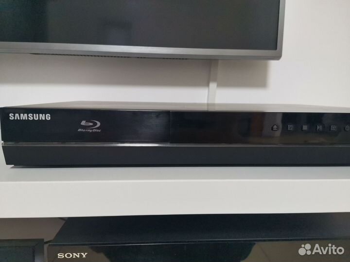 Blu-ray плеер-рессивер от домашнего кинотеатра 5.1